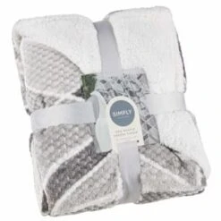 B&M Simply Geo Waffle Throw - Grey